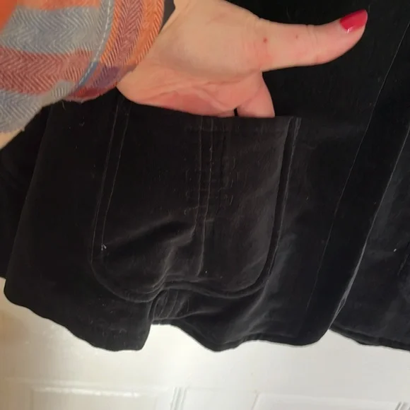 R Black size 14 black Velveteen jacket pink floral appliqué details lined - Picture 12 of 13